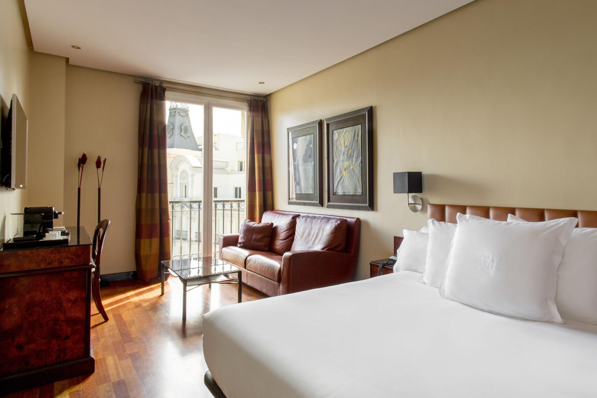 Hotel Villa Real, A Member Of Preferred Hotels & Resorts Madrid Exterior photo A room at the Hotel